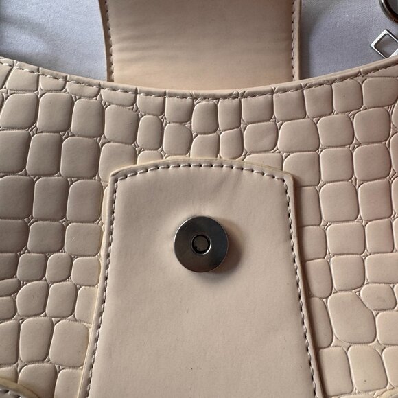Y2K Cream Mini Bag - Picture 2 of 3